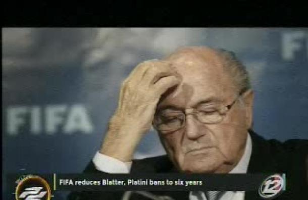 FIFA reduce sanción a Blatter y Platini